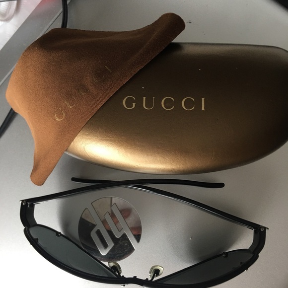 Gucci sunglasses - Picture 1 of 9